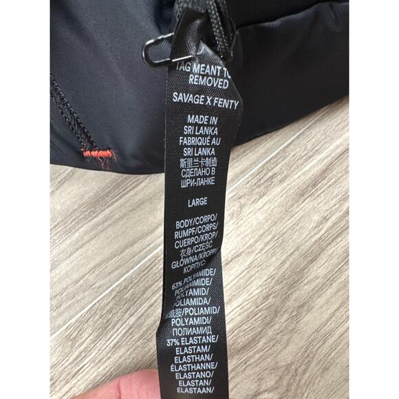 Savage X Fenty Sport Strap It Up Low Impact Sports Bra Black Pink Large - Picture 8 of 9